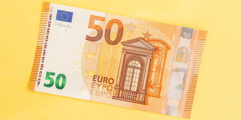 50 Euro Gutschein (Bild: Magnific)